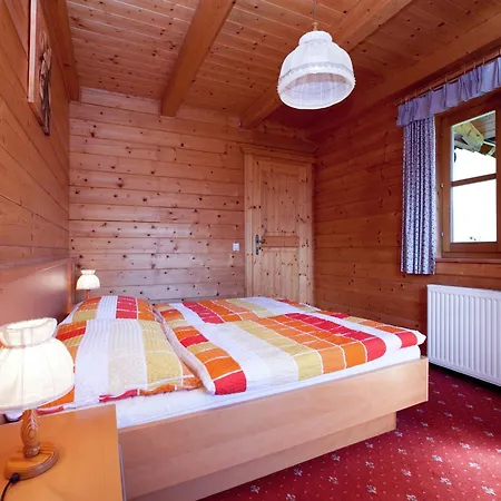 Cozy Near The Area, Cleaning Included واغراين